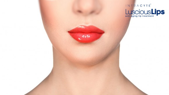 ラシャス 女性アップ